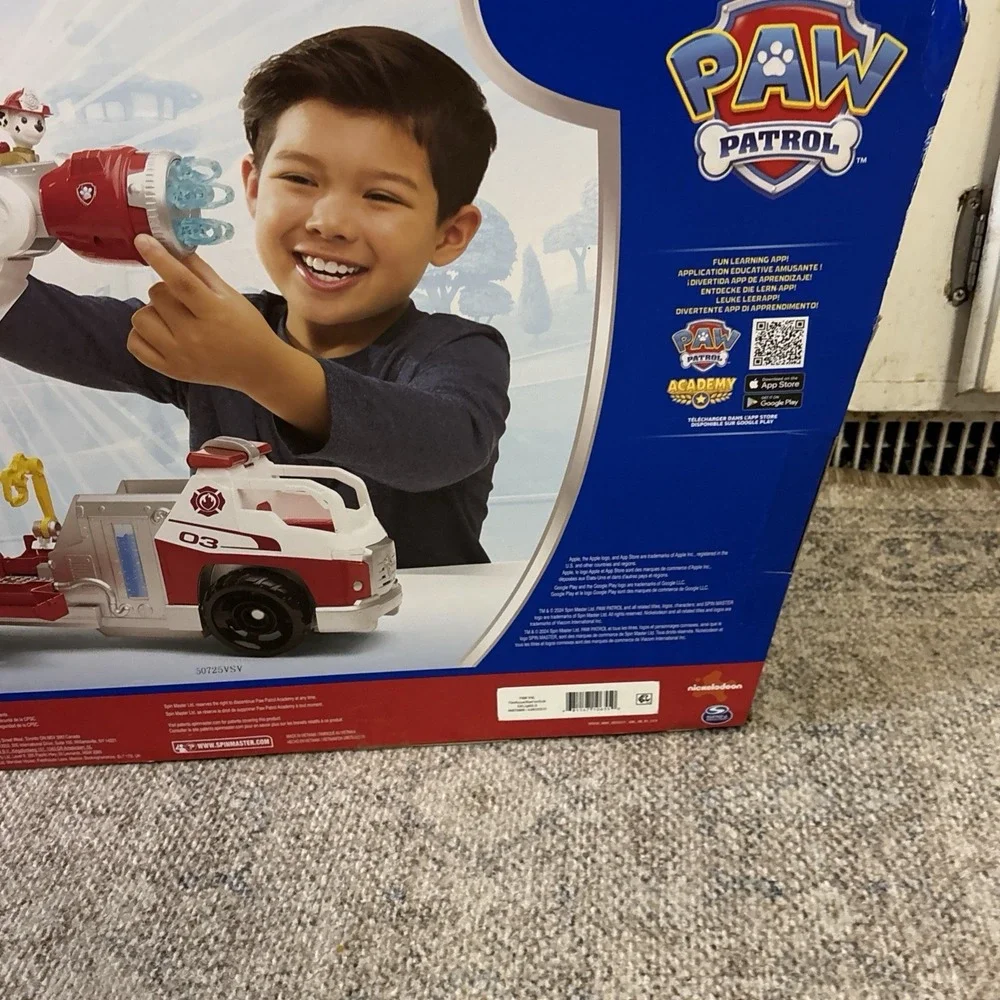 Paw Patrol Fire Rescue Rapid Reload Fire Truck Vehicle with Projectile Launcher